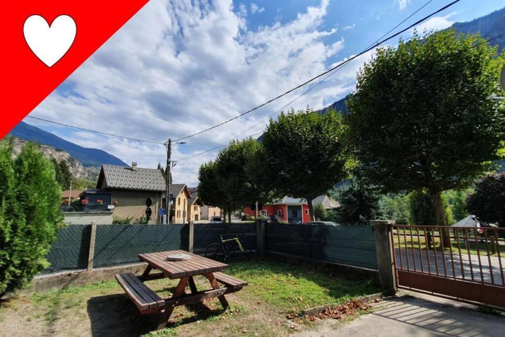 Appart Coeur De Maurienne Apartment Montvernier Екстериор снимка